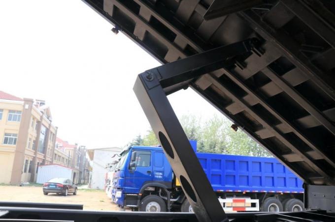 Camion à Benne Basculante Sinotruk HOWO T7h Heavy Card 440 HP Tracor Truck