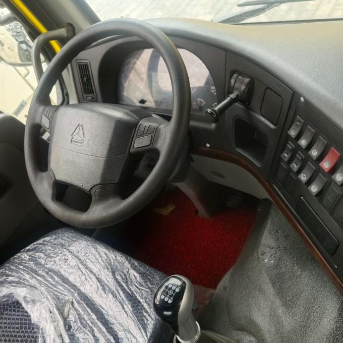China National Heavy Duty Truck Group′s 8X4 HOWO Mining Dump Truck